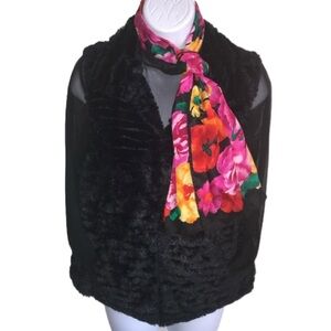Betsey Johnson faux fur black fuzzy sherpa fall winter vest w/pockets sz S EUC